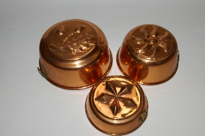 +MBA #80-165   Set Of 3 Vintage Round Copper Jello Molds