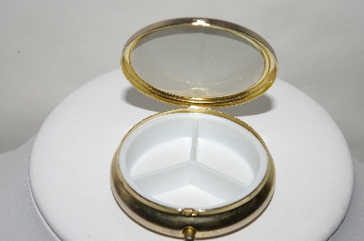 +MBA #87-160  "Vintage Pink & Gold Tone Round Pill Box
