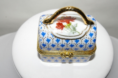 +MBA #87-141  "Vintage Porceline Purse Box