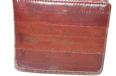 +MBA #89-105    " 1990's Lee Sands Brown Eelskin Bi-fold Mens Wallet