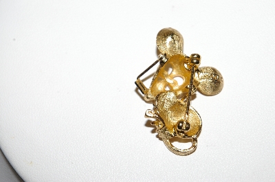 +MBA #87-369  Avon Gold Tone "Mouse With Glass's" Pin