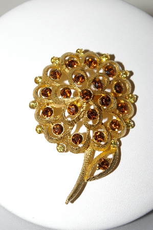 +MBA #87-317   Vintage Gold Tone Brown & Yellow Rhinestone Flower Brooch