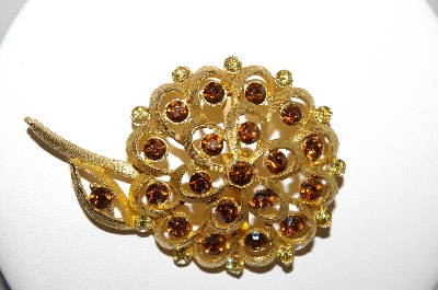 +MBA #87-317   Vintage Gold Tone Brown & Yellow Rhinestone Flower Brooch