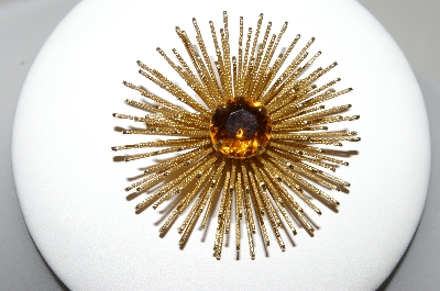 +MBA #87-408  Sarah Coventry Gold Tone Rhinestone Center Flower Brooch