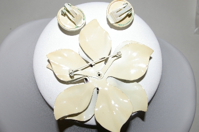 +MBA #87-385   Large Enameled Multi Shade Flower Pin & Earrings Set