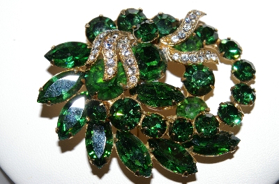 +MBA #87-387    Vintage Gold Tone "Eisenberg" Green Rhinestone Brooch
