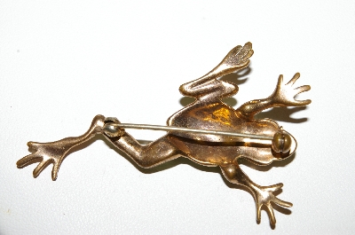 +MBA #87-330   Vintage Gold Plated Green Crystal Frog Pin