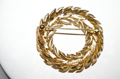 +MBA #87-297  "Trifari Goldtone Leaf Wreath Pin