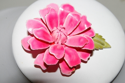 +MBA #87-309  Vintage Large Pink Enameled Flower Pin