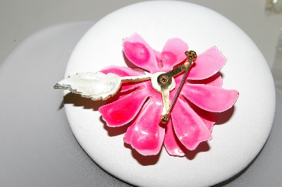 +MBA #87-309  Vintage Large Pink Enameled Flower Pin
