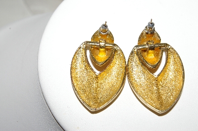 +MBA #88-146  Vintage Gold Tone Hinged Pierced Earrings