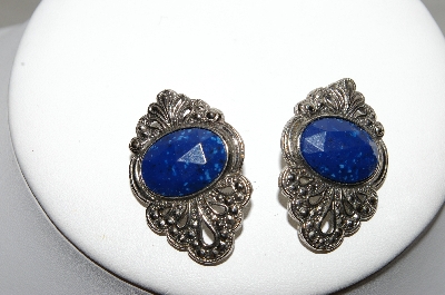 +MBA #88-110   Vintage Silver Tone Blue Center Stone Pierced Earrings