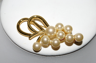 +MBA #88-230   Napier Gold Tone Faux Pearl Brooch