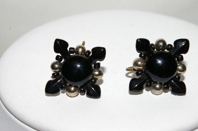 +MBA #88-053  Vintage Made In Japan Black Glass & Silver Bead Screw Back Earrings