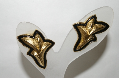 +MBA #88-170   Vintage Gold Tone Fancy Black Enameled Pierced Earrings