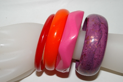 +MBA #88-010   Set Of 4 Multi Colored Lucite Bangle Bracelets