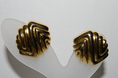 +MBA #90-001  Paolo Gold Plated Clip On Earrings