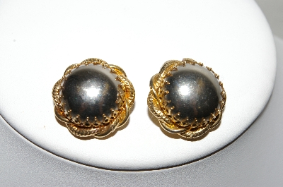 +MBA #87-082  "Gold Tone Silver Stone Clip On Earrings