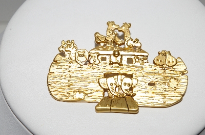 +MBA #97-138 "Danecraft Goldtone Noah's Ark Brooch"