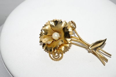 +MBA #97-014 "Vintage Goldtone Flower Pin"