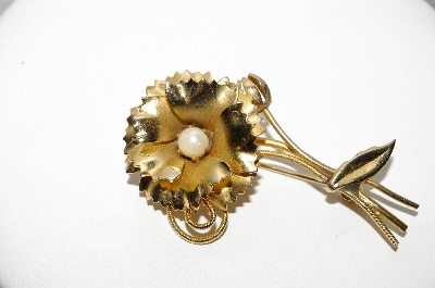 +MBA #97-014 "Vintage Goldtone Flower Pin"