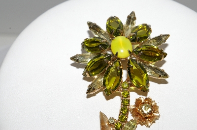 +MBA #96-058 "Vintage Goldtone Rhinestone Flower Brooch"