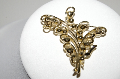 +MBA #96-034 "Vintage Goldtone Faux Glass Pearl Brooch"