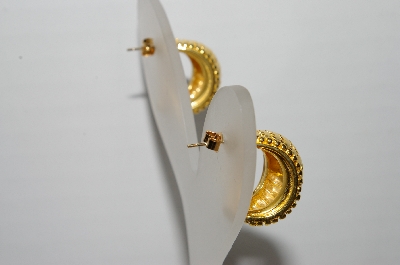 +MBA #96-041 "Vintage Goldtone Chubby 1/2 Hoop Pierced Earrings"