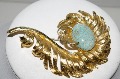 +MBA #96-135 "Vintage Goldtone Faux Turquoise Large Feather Brooch"