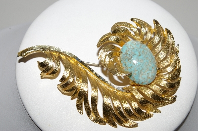 +MBA #96-135 "Vintage Goldtone Faux Turquoise Large Feather Brooch"