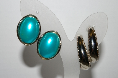 +MBA #94-088 "Vintage 2 Pairs Of Silvertone Clip On Earrings"