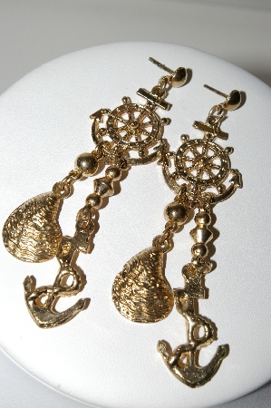 +MBA #94-095 "Vintage Goldtone Sea Life Dangle Pierced Earrings"
