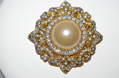 +MBA #94-364  "Vintage Gold Plated  Faux Pearl & Clear Crystal Rhinestone Brooch"