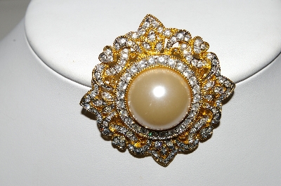 +MBA #94-364  "Vintage Gold Plated  Faux Pearl & Clear Crystal Rhinestone Brooch"