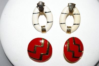 +MBA #94-036  "Vintage Goldtone Lot Of  (2) Pairs Enameled Pierced Earrings"