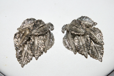 +MBA #94-028  "Vintage Silvertone Leaf Clip On Earrings"