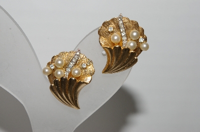 +MBA #94-085  "Trifari Goldtone Faux Pearl & Rhinestone Clip On Earrings