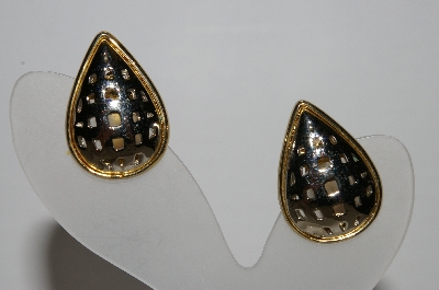 +MBA #94-005  "Vintage Gold & Silvertone Clip On Earrings"
