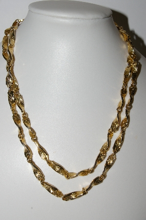 +MBA #94-112  "Vintage Goldtone Fancy Linked Necklace"