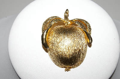 +MBA #94-087  "Sarah Coventry Goldtone Apple Brooch"