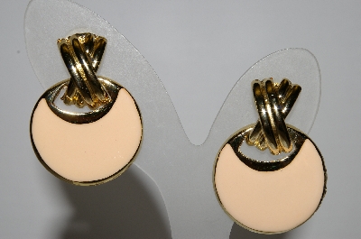 +MBA #94-023  " Vintage Goldtone Pale Peach Enameled Pierced Earrings"