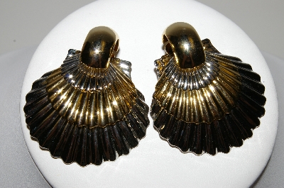 +MBA #94-009  "Vintage Two Tone Multi Layered Shell Clip On Earrings"