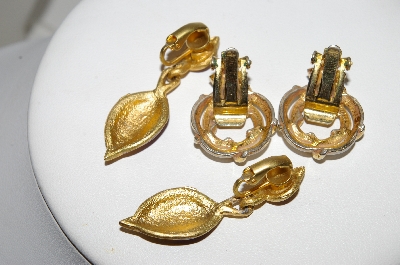 +MBA #93-038 "Vintage Lot Of 2 Pairs Of Goldtone Enameled Clip On Earrings"
