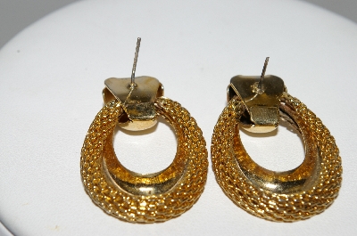 +MBA #93-005  "Vintage Goldtone Mesh Look Pierced Earrings"