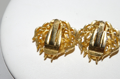 +MBA #93-160  "Vintage Goldtone Flame Look Clip On Earrings"