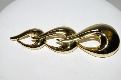 +MBA #93-116  "Vintage Gold Plated Pin"