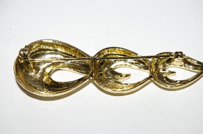 +MBA #93-116  "Vintage Gold Plated Pin"