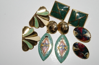 +MBA #93-093  "Vintage Lot Of  4 Pairs Goldtone & Enameled Pierced Earrings"