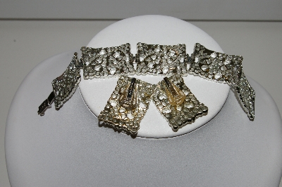 +MBA #93-069  "Emmons Fancy Silvertone Bracelet & Earring Set"