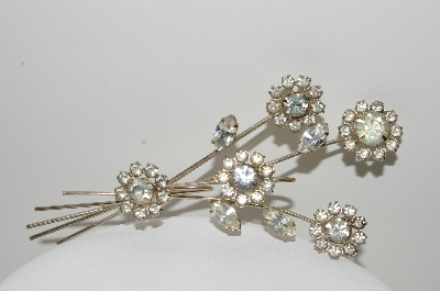 +MBA #98-376  "Vintage Silvertone Clear Crystal Rhinestone Multi Flower Pin"